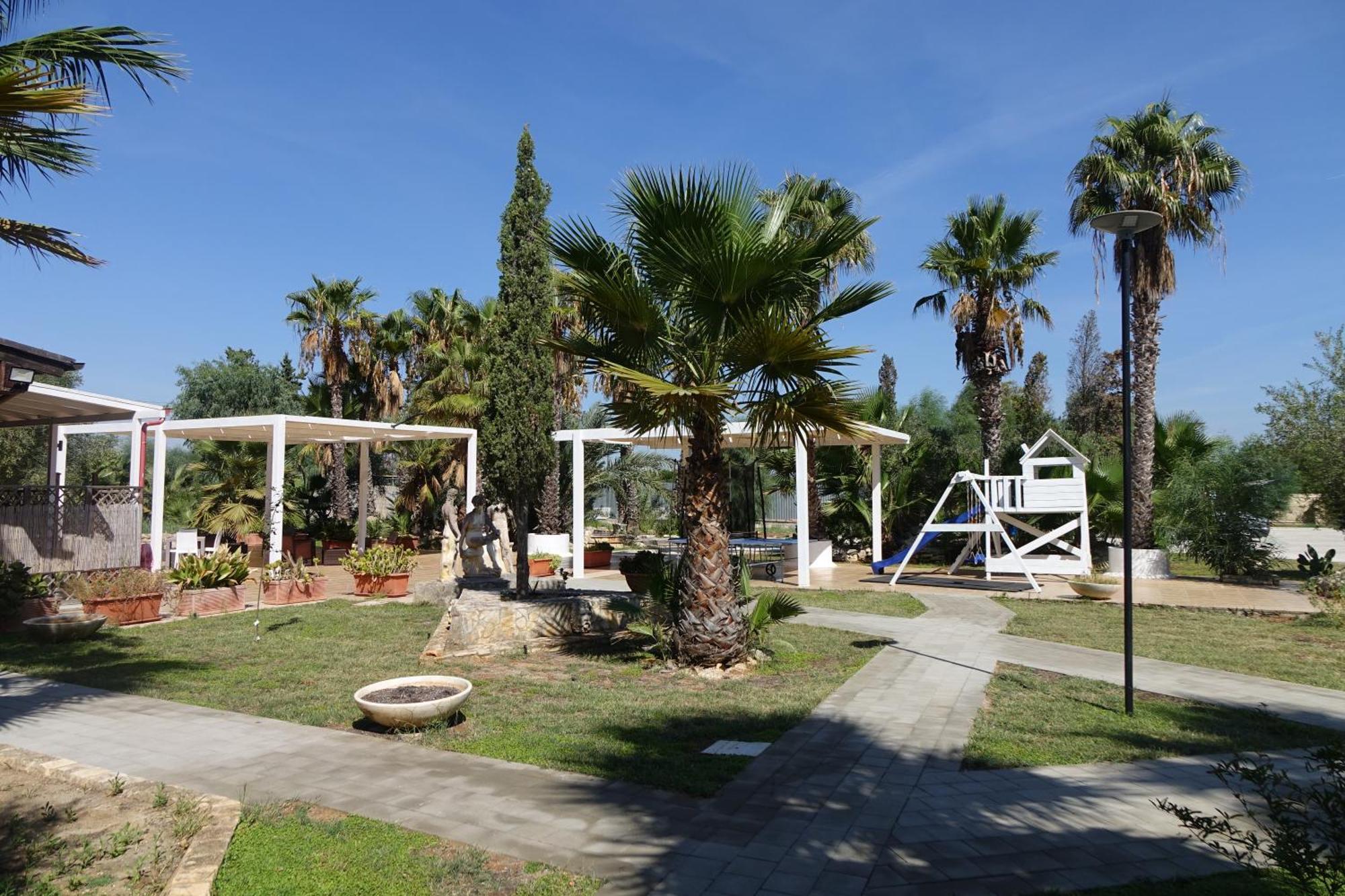 Giardini Sausari Residence Punta Prosciutto Exterior foto