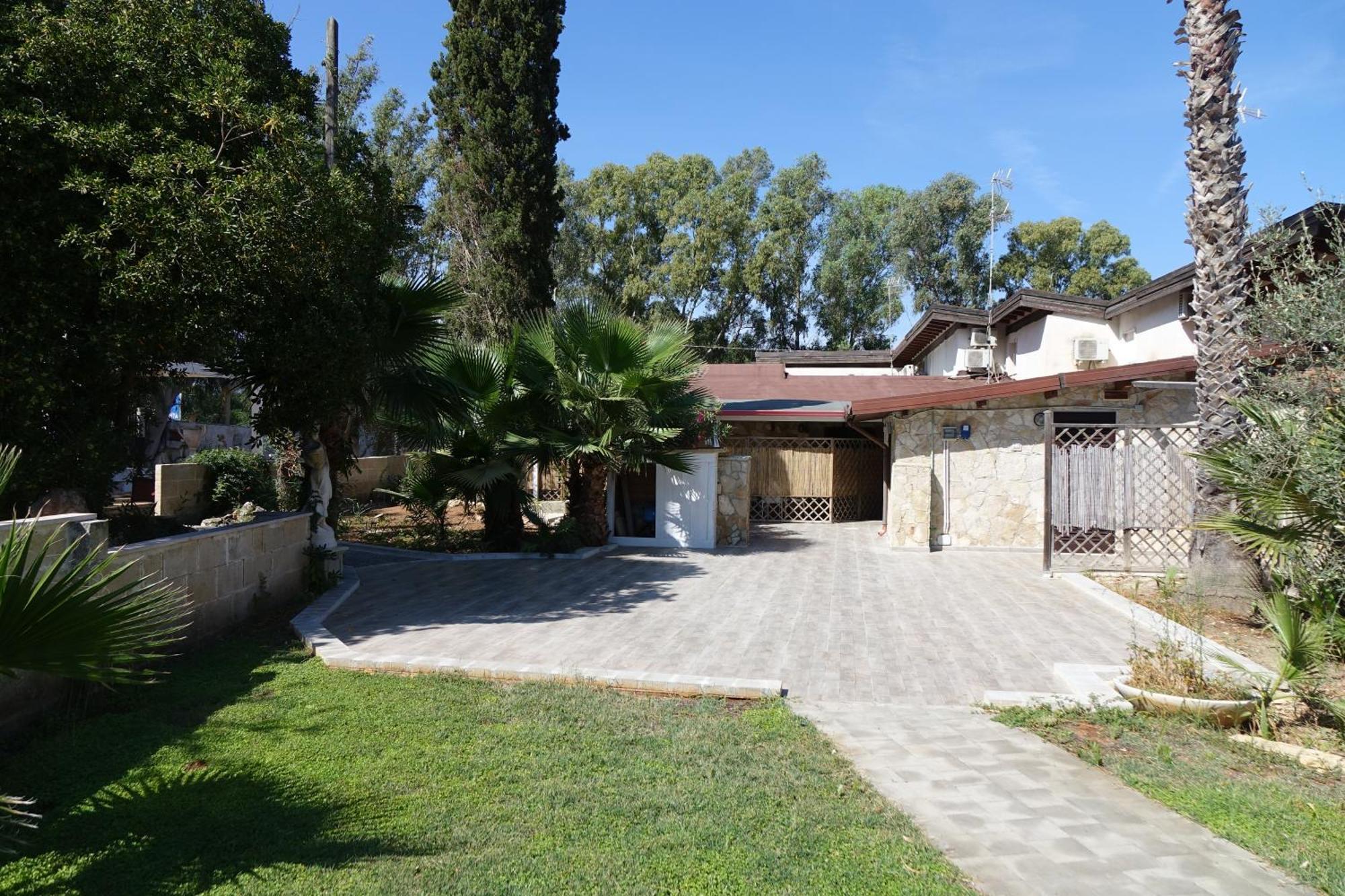 Giardini Sausari Residence Punta Prosciutto Exterior foto