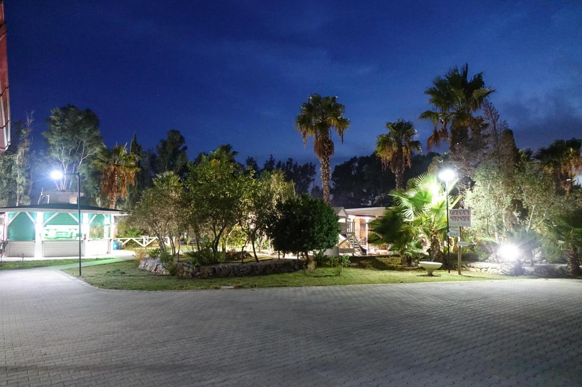 Giardini Sausari Residence Punta Prosciutto Exterior foto